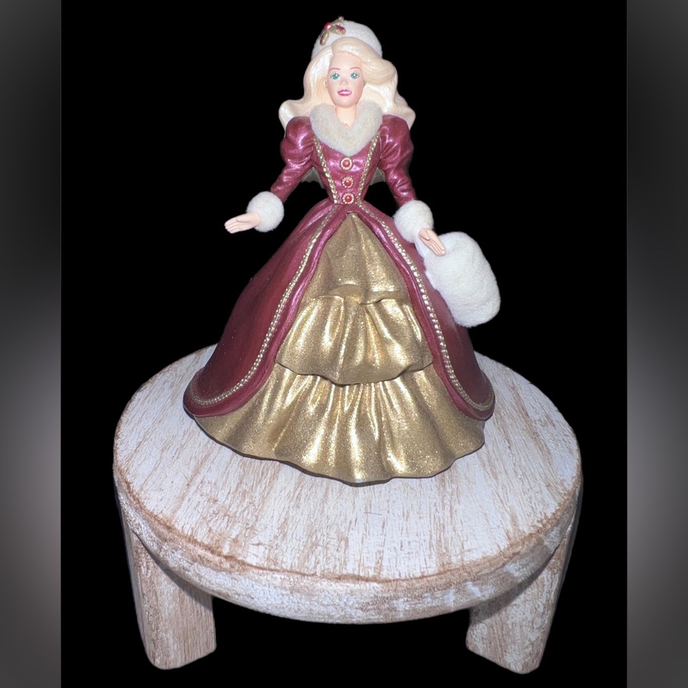 1996 Hallmark Holiday Barbie Keepsake Ornament